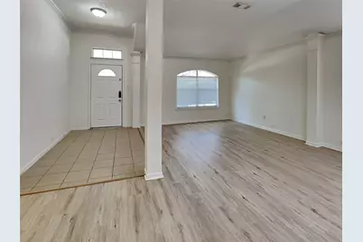 19215 Mustang Pointe Lane, Richmond, TX 77407 - Photo 2