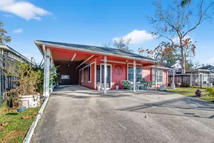 10313 Chadwick St, Houston, TX 77029 - Photo 2