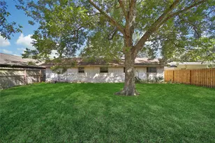 1559 Diplomat Way, Houston, TX 77088 - Photo 2