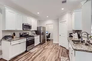 418 Pebble Dr, Dayton, TX 77535 - Photo 10