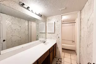 8359 Sands Point Dr, Houston, TX 77036 - Photo 8