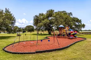 1131 Appaloosa Cir, Angleton, TX 77515 - Photo 34