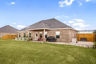1131 Appaloosa Cir, Angleton, TX 77515 - Photo 24