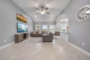 1131 Appaloosa Cir, Angleton, TX 77515 - Photo 6