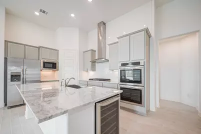 3007 Golden Isle Drive, Texas City, TX 77568 - Photo 10