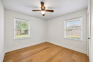 2018 Libbey Dr, Houston, TX 77018 - Photo 14