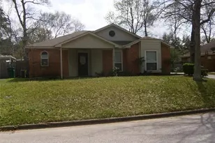 1714 Rebecca Ln, Conroe, TX 77301 - Photo 2