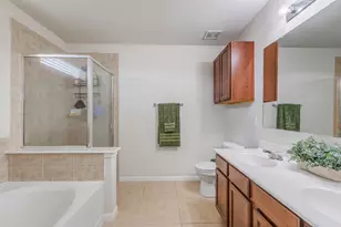 1015 Honeysuckle Vine Dr, Rosenberg, TX 77469 - Photo 18