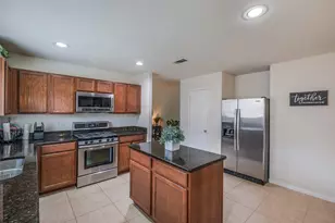 1015 Honeysuckle Vine Dr, Rosenberg, TX 77469 - Photo 12