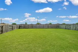 1015 Honeysuckle Vine Dr, Rosenberg, TX 77469 - Photo 24