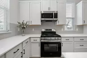 9803 Fulton Pk Ln, Houston, TX 77076 - Photo 10
