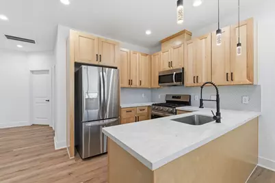 8805 Parkway Drive, Houston, TX 77088 - Photo 6