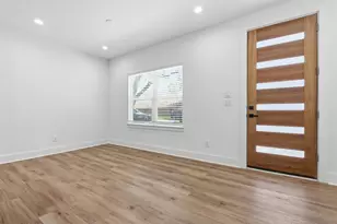 8805 Parkway Dr, Houston, TX 77088 - Photo 4