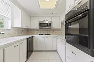 12419 Dermott Dr, Houston, TX 77065 - Photo 16
