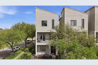 629 W 8th Street, Houston, TX 77007 - Photo 1