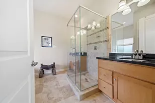 629 W 8th St, Houston, TX 77007 - Photo 16