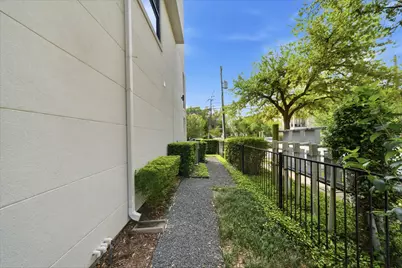 629 W 8th Street, Houston, TX 77007 - Photo 28