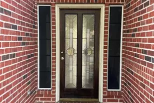 130 Annes Way, Stafford, TX 77477 - Photo 4