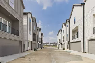 606 Skyland Terrace Way, Houston, TX 77009 - Photo 4