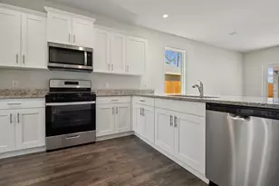 15875 Berry Hl Dr, Conroe, TX 77303 - Photo 8