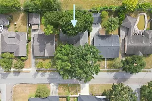 9811 Greenwillow St, Houston, TX 77096 - Photo 34