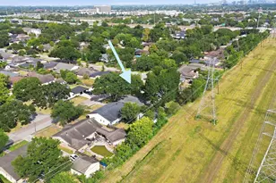 9811 Greenwillow St, Houston, TX 77096 - Photo 30