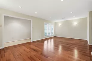 9811 Greenwillow St, Houston, TX 77096 - Photo 6