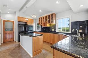 9811 Greenwillow St, Houston, TX 77096 - Photo 10