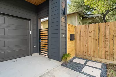 409 Walton Street #B, Houston, TX 77009 - Photo 2