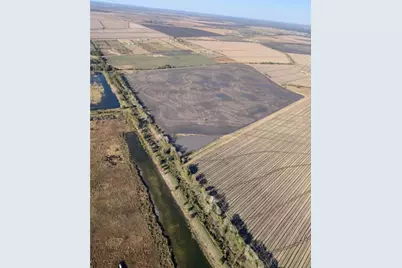 35 Highway 35 Off, Danbury, TX 77534 - Photo 4