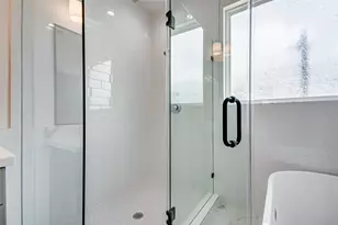 7706 Sky Dweller Dr, Houston, TX 77055 - Photo 22