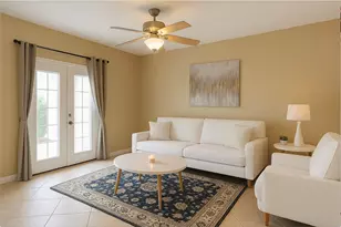 590 Wilcrest Dr, Houston, TX 77042 - Photo 8