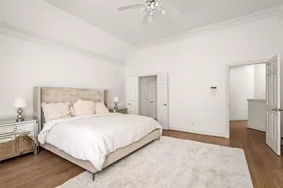 3211 S Pemberton Circle Drive, Houston, TX 77025 - Photo 18
