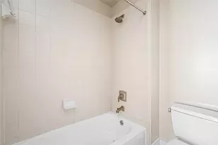 3211 S Pemberton Cir Dr, Houston, TX 77025 - Photo 28