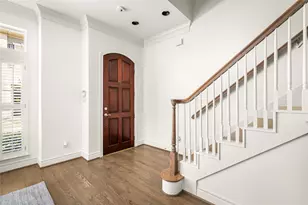 3211 S Pemberton Cir Dr, Houston, TX 77025 - Photo 4