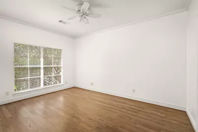 3211 S Pemberton Circle Drive, Houston, TX 77025 - Photo 22