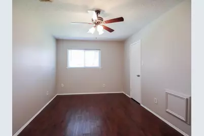 502 Hildred Avenue, Conroe, TX 77303 - Photo 8