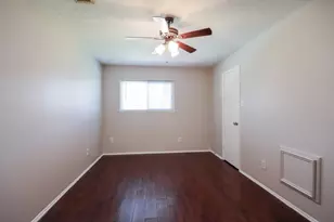 502 Hildred Ave, Conroe, TX 77303 - Photo 8