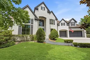 115 W Ambassador Bend, The Woodlands, TX 77382 - Photo 2