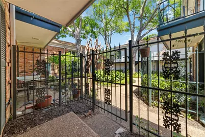 3400 Timmons Lane #68, Houston, TX 77027 - Photo 8