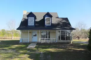 17 Julia Justice Rd, Huntsville, TX 77320 - Photo 1