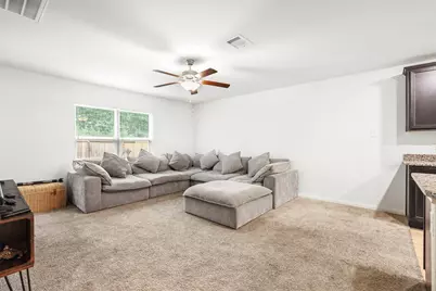 10619 Lost Maples Drive, Cleveland, TX 77328 - Photo 6