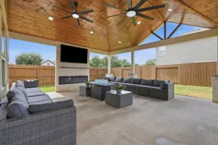 3303 Crestford Cliff Ln, Houston, TX 77047 - Photo 4