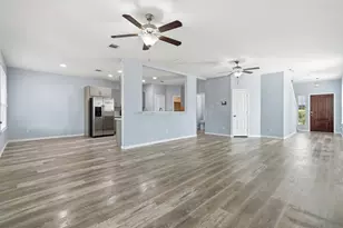 3303 Crestford Cliff Ln, Houston, TX 77047 - Photo 10