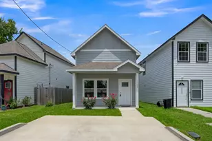 16684 E Ivanhoe, Montgomery, TX 77316 - Photo 1
