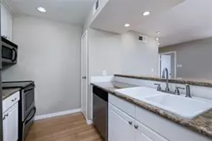 18617 Egret Bay Blvd, Webster, TX 77058 - Photo 4