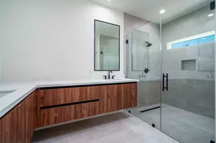 112 Tolima Dove St, Houston, TX 77018 - Photo 22