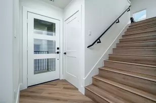 112 Tolima Dove St, Houston, TX 77018 - Photo 2