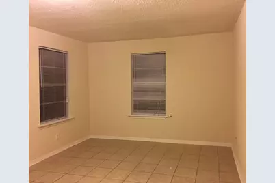 1412 W Willis Street, Alvin, TX 77511 - Photo 8