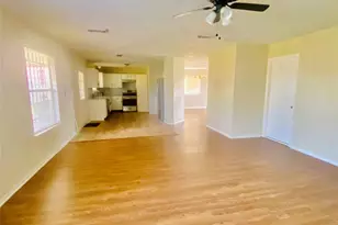 6527 River Bluff Dr, Houston, TX 77085 - Photo 2